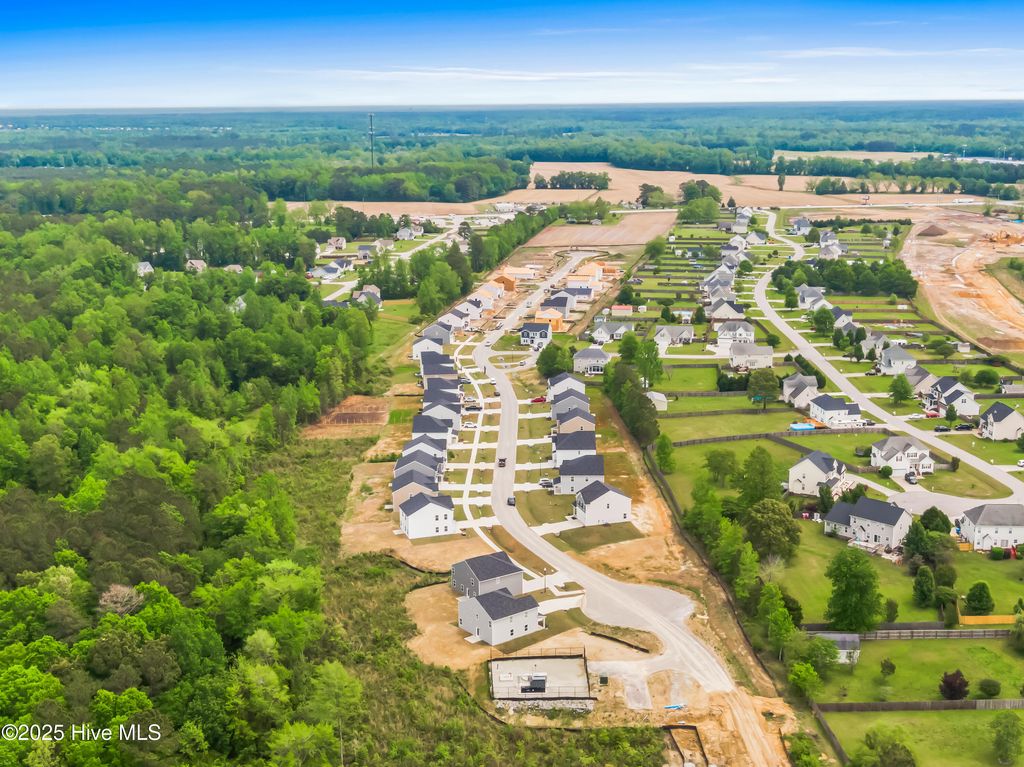 Photo of 508 Sandy Hollow Drive, Jacksonville, NC 28540 (MLS # 100510113)