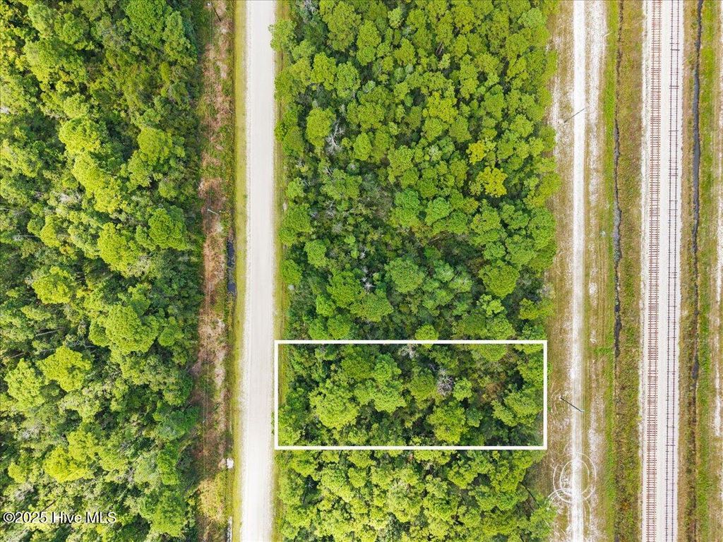 Photo of 450 Redwood Road, Southport, NC 28461 (MLS # 100533000)