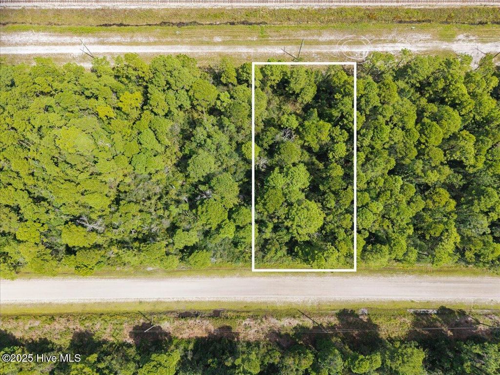 Photo of 450 Redwood Road, Southport, NC 28461 (MLS # 100533000)