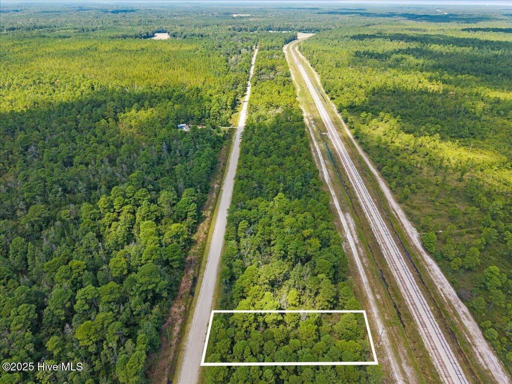 Photo of 450 Redwood Road, Southport, NC 28461 (MLS # 100533000)