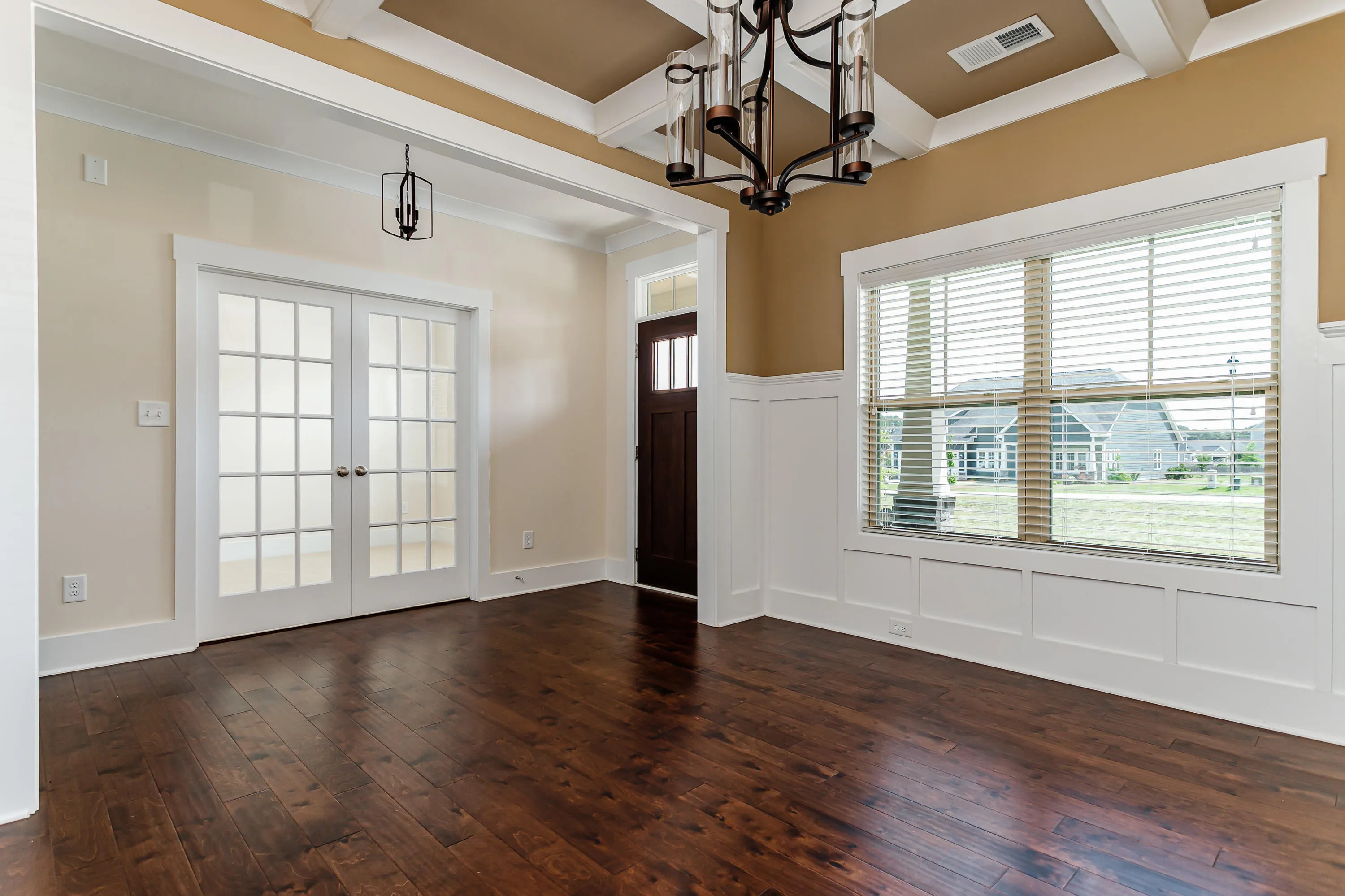 Whispering Pines, North Carolina 28327, United States, 5 Bedrooms Bedrooms, ,3 BathroomsBathrooms,Residential,Pending,26601