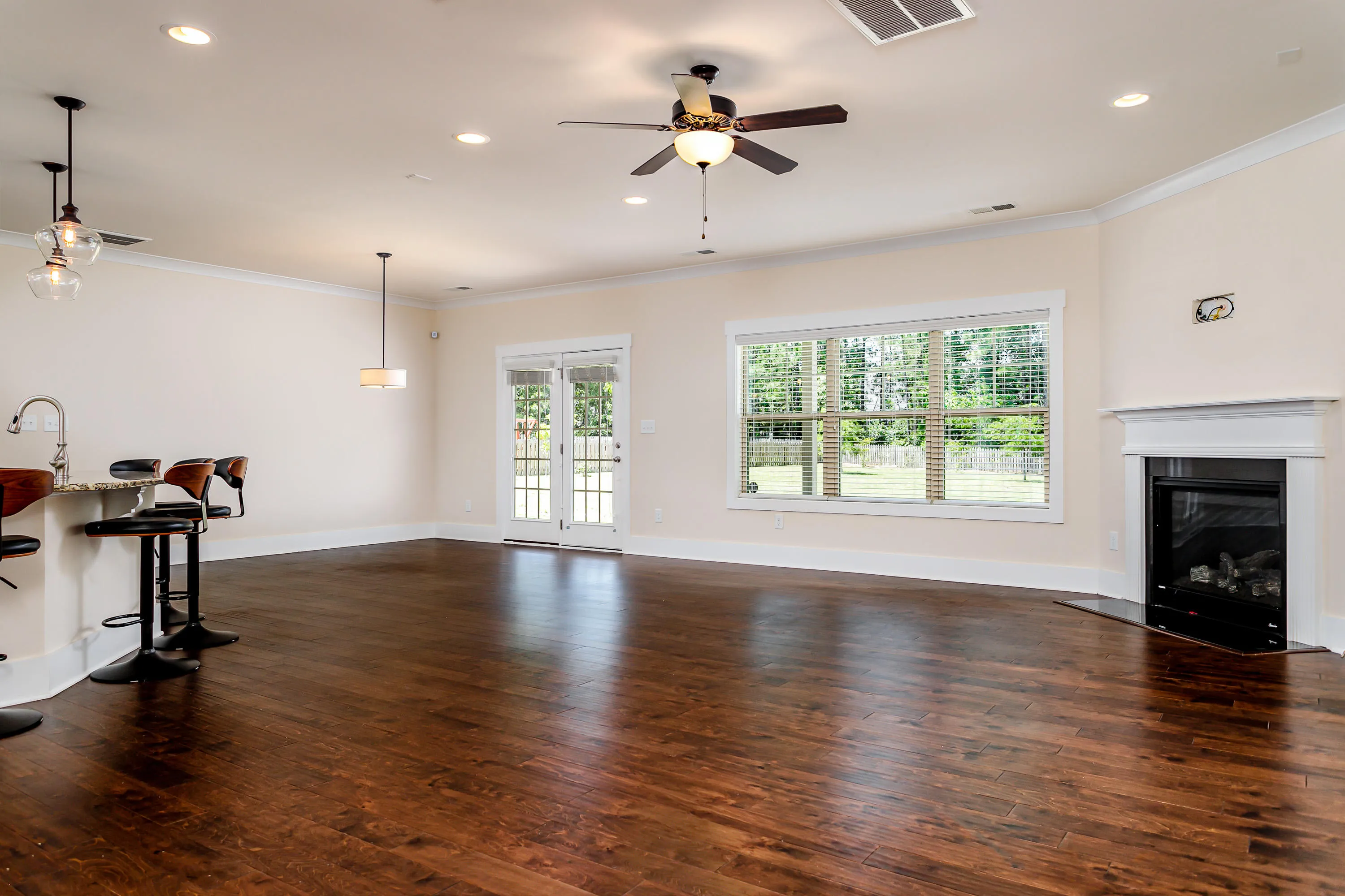 Whispering Pines, North Carolina 28327, United States, 5 Bedrooms Bedrooms, ,3 BathroomsBathrooms,Residential,Pending,26601