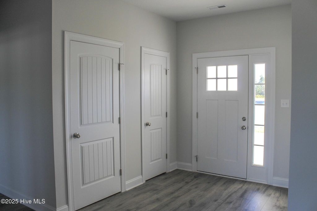 Photo of 214 Windsor Run Boulevard, Jacksonville, NC 28546 (MLS # 100525812)