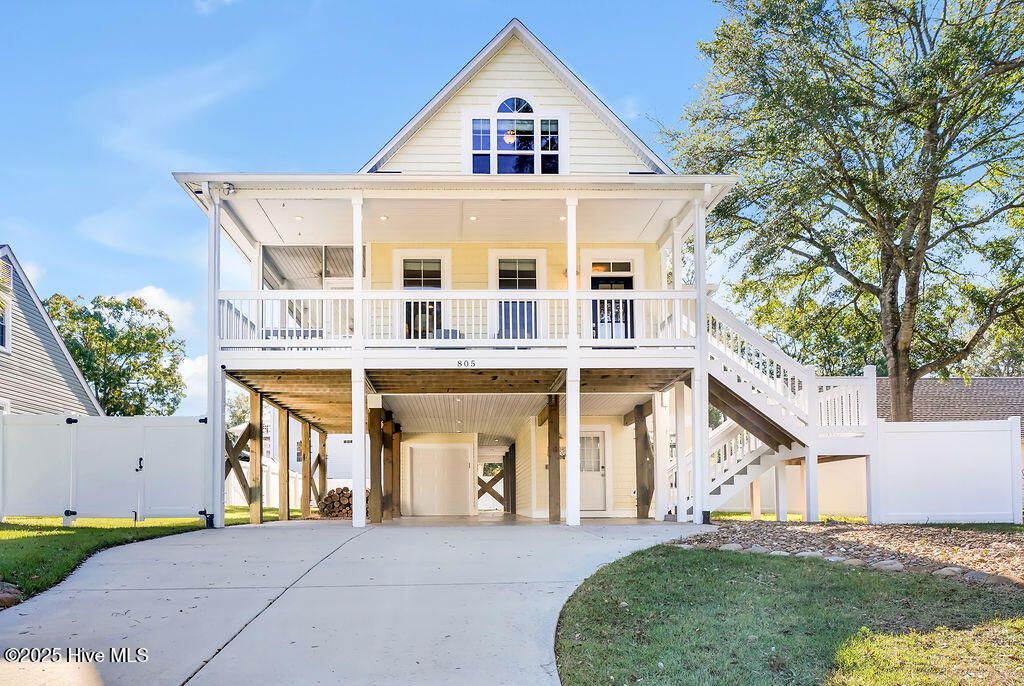 Photo of 805 E Yacht Drive, Oak Island, NC 28465 (MLS # 100539026)