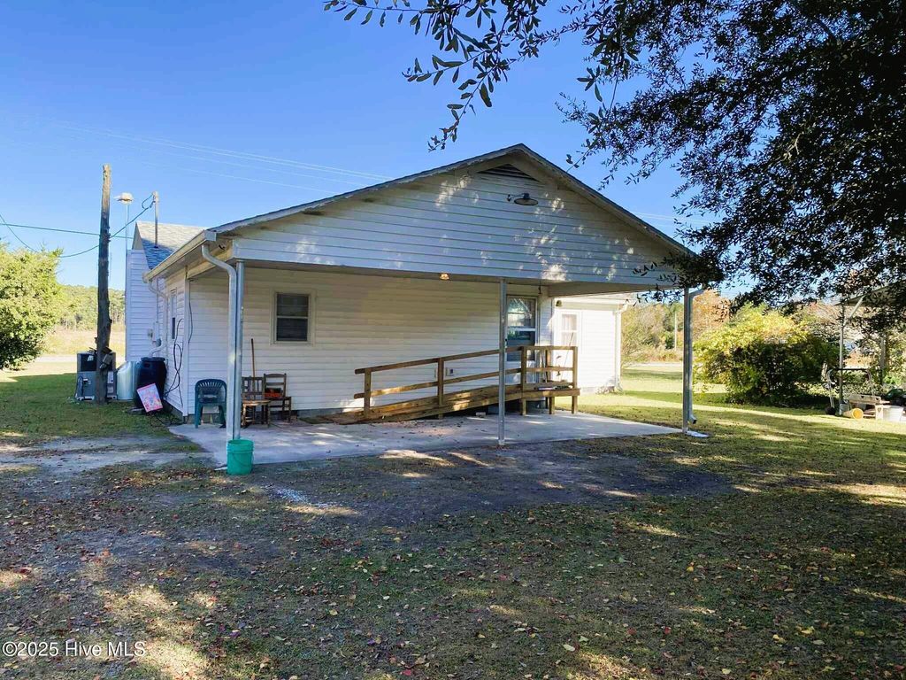 Photo of 421 Gurganus Road, Maple Hill, NC 28454 (MLS # 100541357)