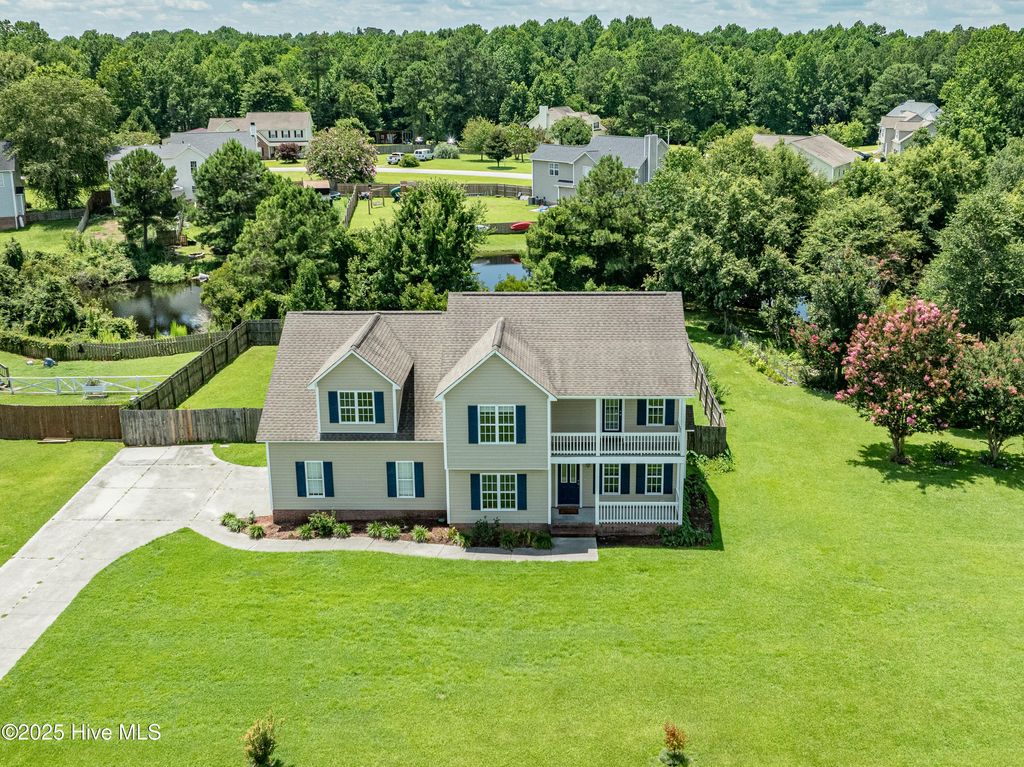 Photo of 215 Rutherford Way, Jacksonville, NC 28540 (MLS # 100517419)