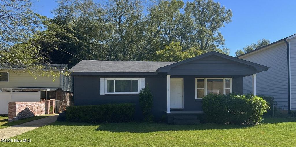 Photo of 206 S Leslie Street, Goldsboro, NC 27530 (MLS # 100543047)