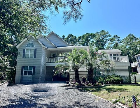 A home in Oak Island