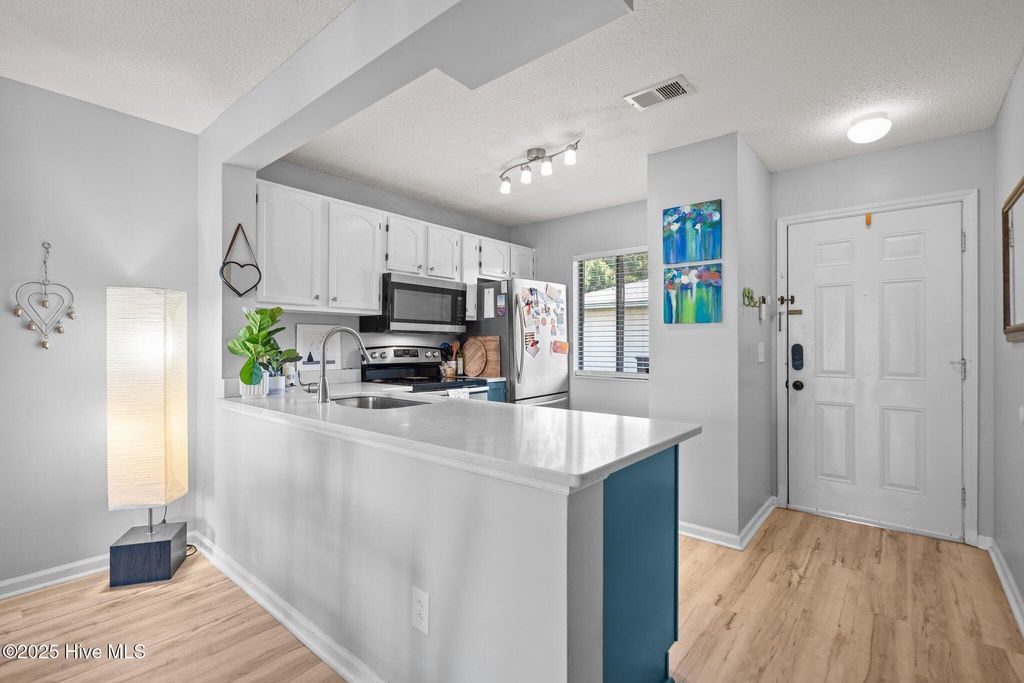 Photo of 3605 Saint Johns Court #B, Wilmington, NC 28403 (MLS # 100515420)