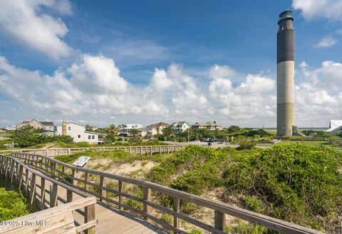 A home in Oak Island