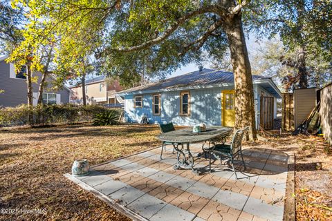 A home in Oak Island