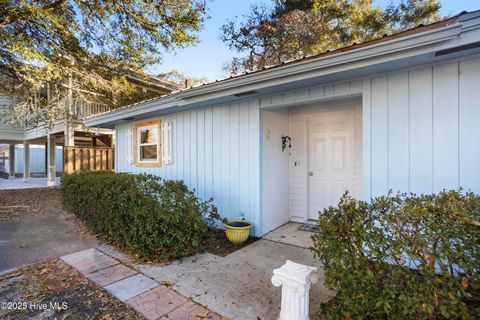 A home in Oak Island