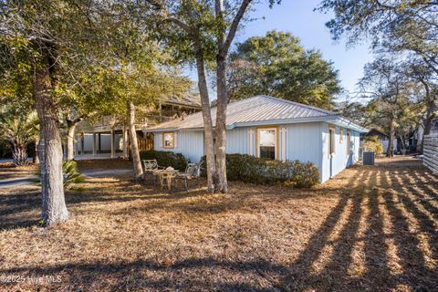 A home in Oak Island