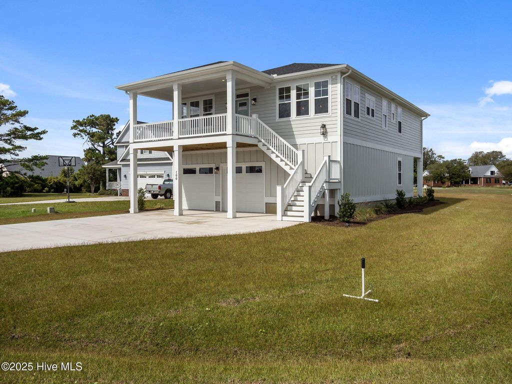 Photo of 100 Wave Court, Newport, NC 28570 (MLS # 100519975)