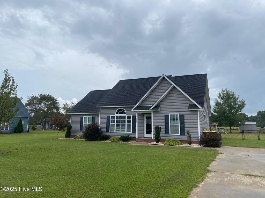 Photo of 2532 Plumosa Drive, Grimesland, NC 27837 (MLS # 100533149)