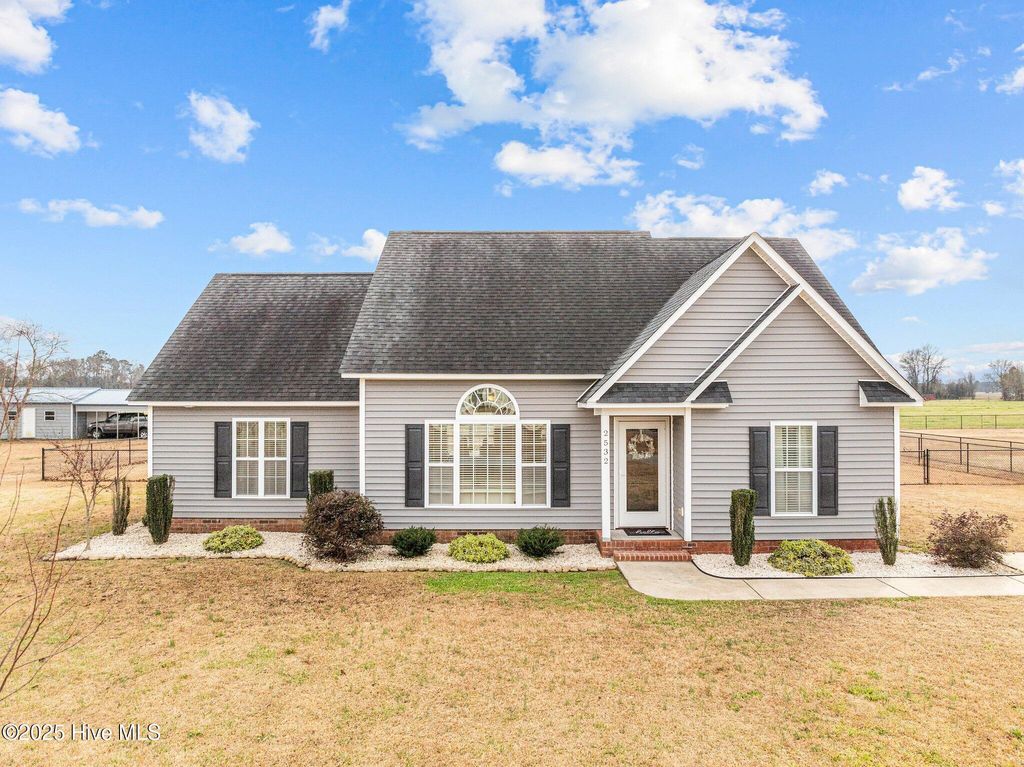 Photo of 2532 Plumosa Drive, Grimesland, NC 27837 (MLS # 100533149)