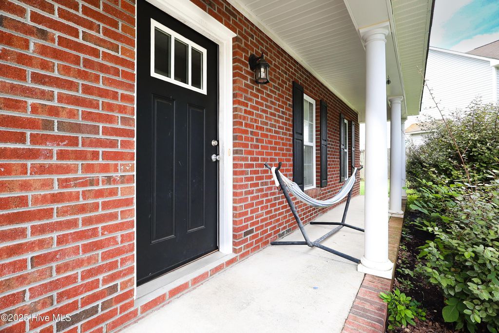 Photo of 112 Dillard Lane, Richlands, NC 28574 (MLS # 100525520)