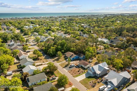 A home in Oak Island