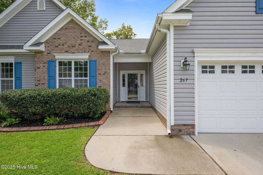 Photo of 267 Sellhorn Boulevard, New Bern, NC 28562 (MLS # 100526892)