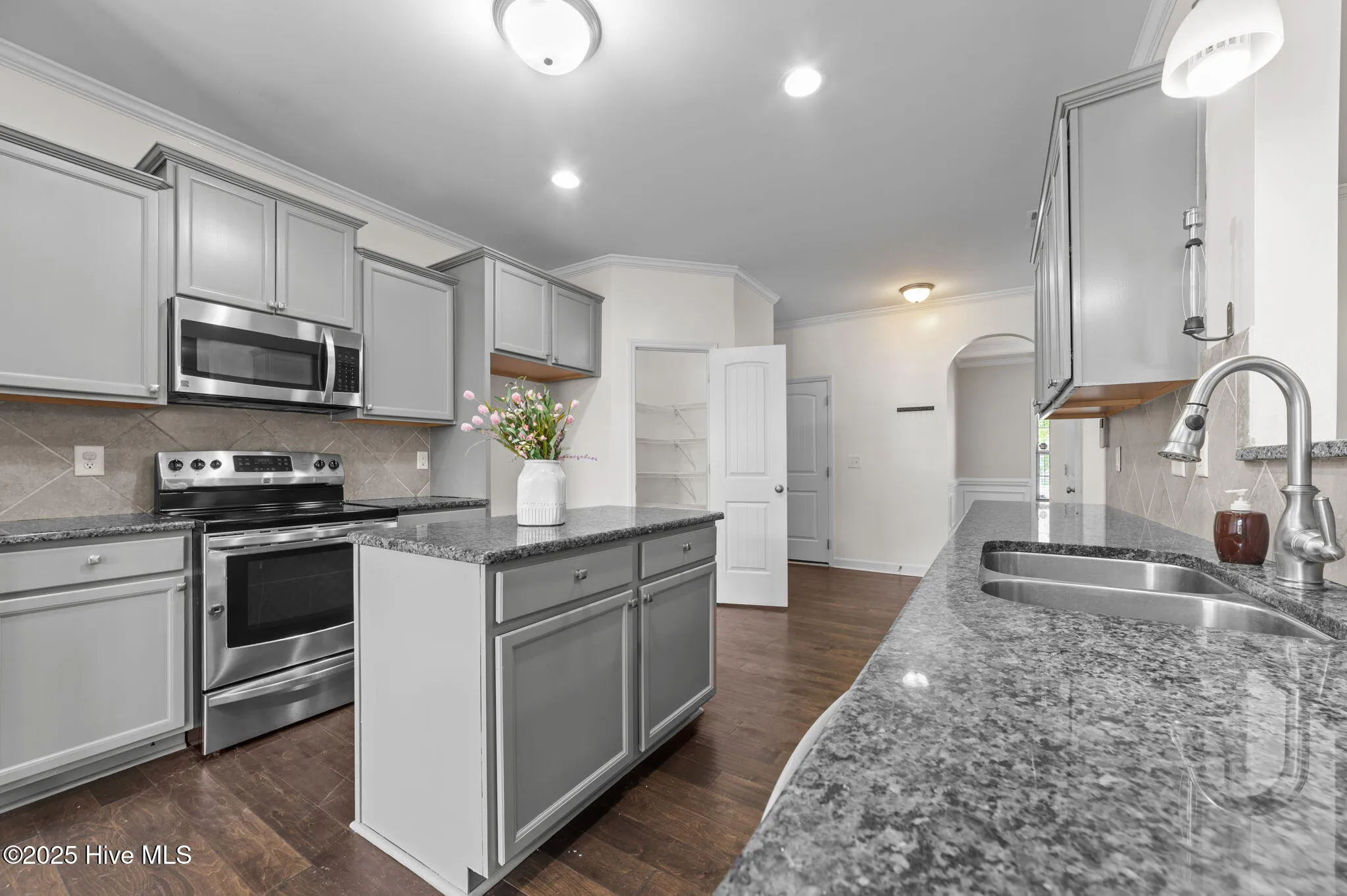 Greenville, North Carolina 27834, United States, 5 Bedrooms Bedrooms, ,5 BathroomsBathrooms,Residential,Active,206839