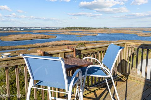 A home in North Topsail Beach