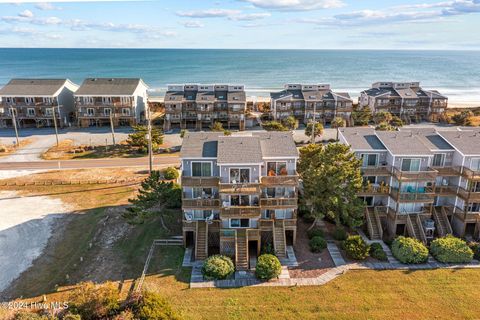 A home in North Topsail Beach