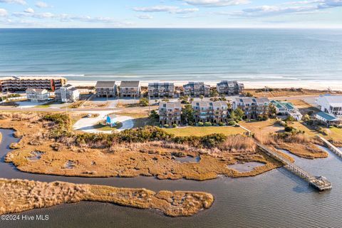 A home in North Topsail Beach