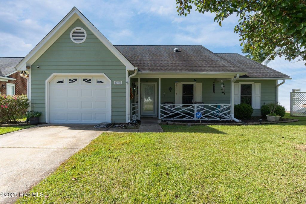 Photo of 107 S Forest Drive, Havelock, NC 28532 (MLS # 100534925)