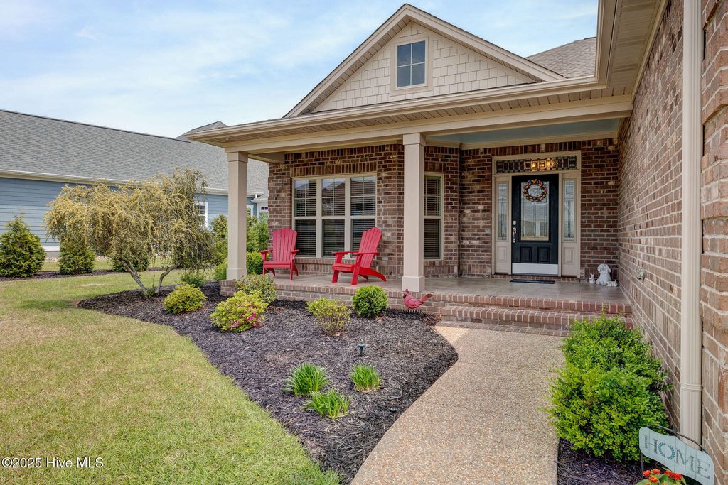 Photo of 8560 Oak Abbey Trail NE, Leland, NC 28451 (MLS # 100502462)