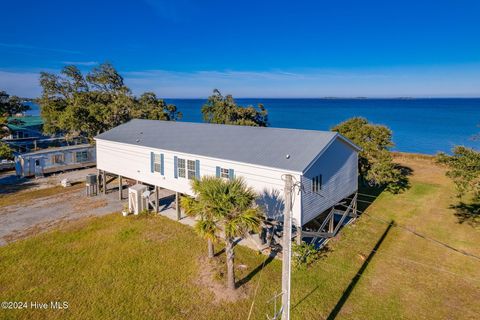 A home in Cedar Island