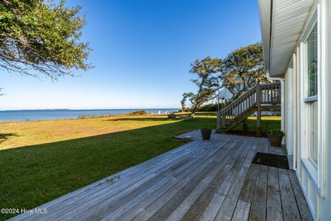 A home in Cedar Island