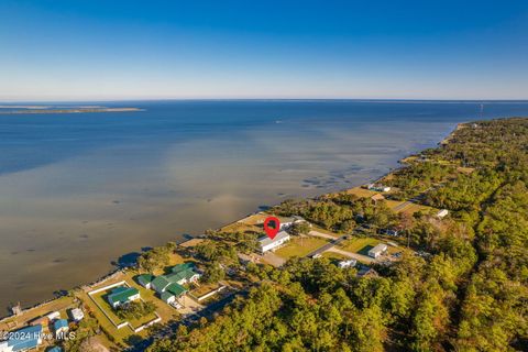 A home in Cedar Island