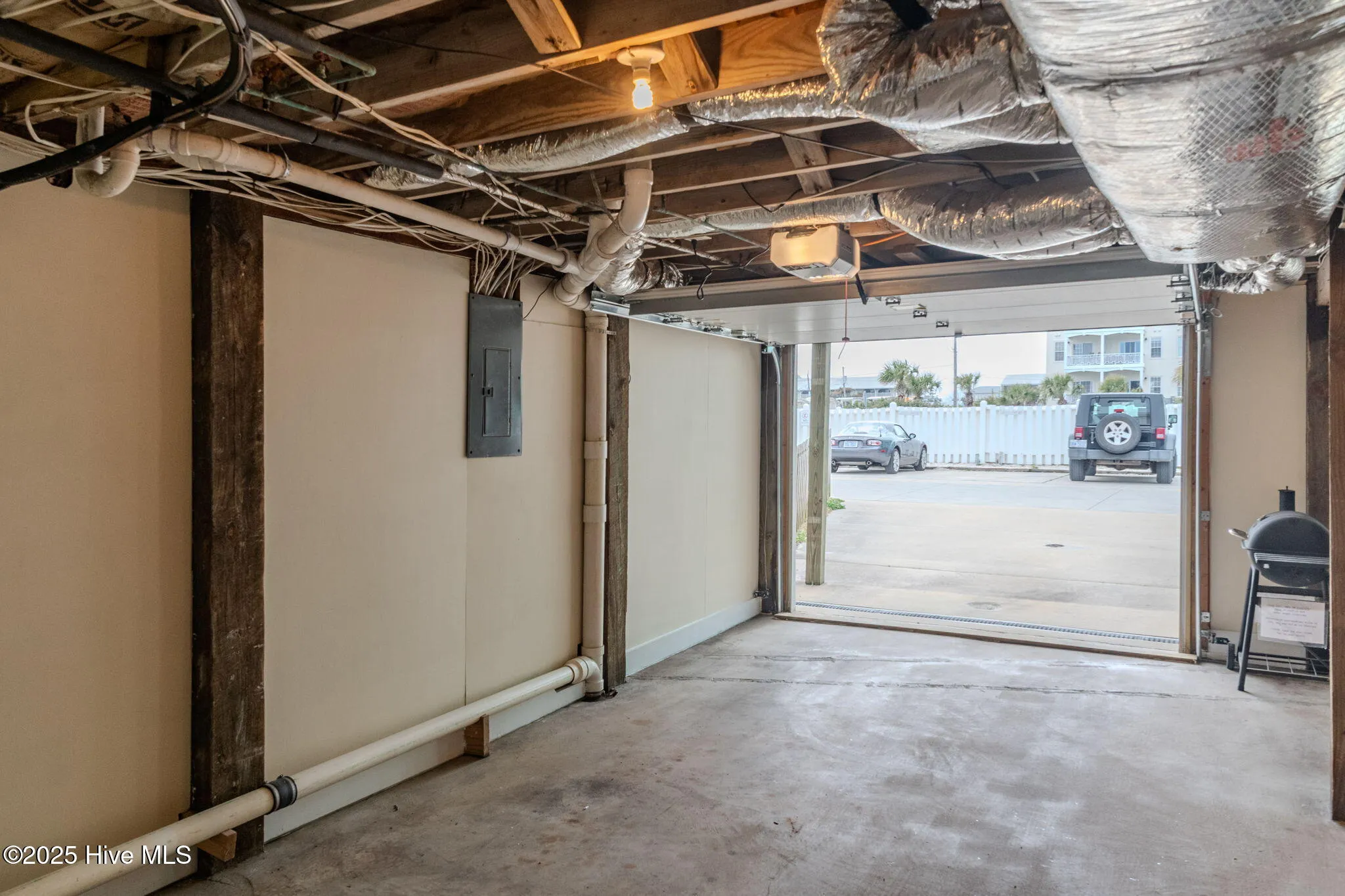 Carolina Beach, North Carolina 28428, United States, 3 Bedrooms Bedrooms, ,2 BathroomsBathrooms,Residential,Active,100422