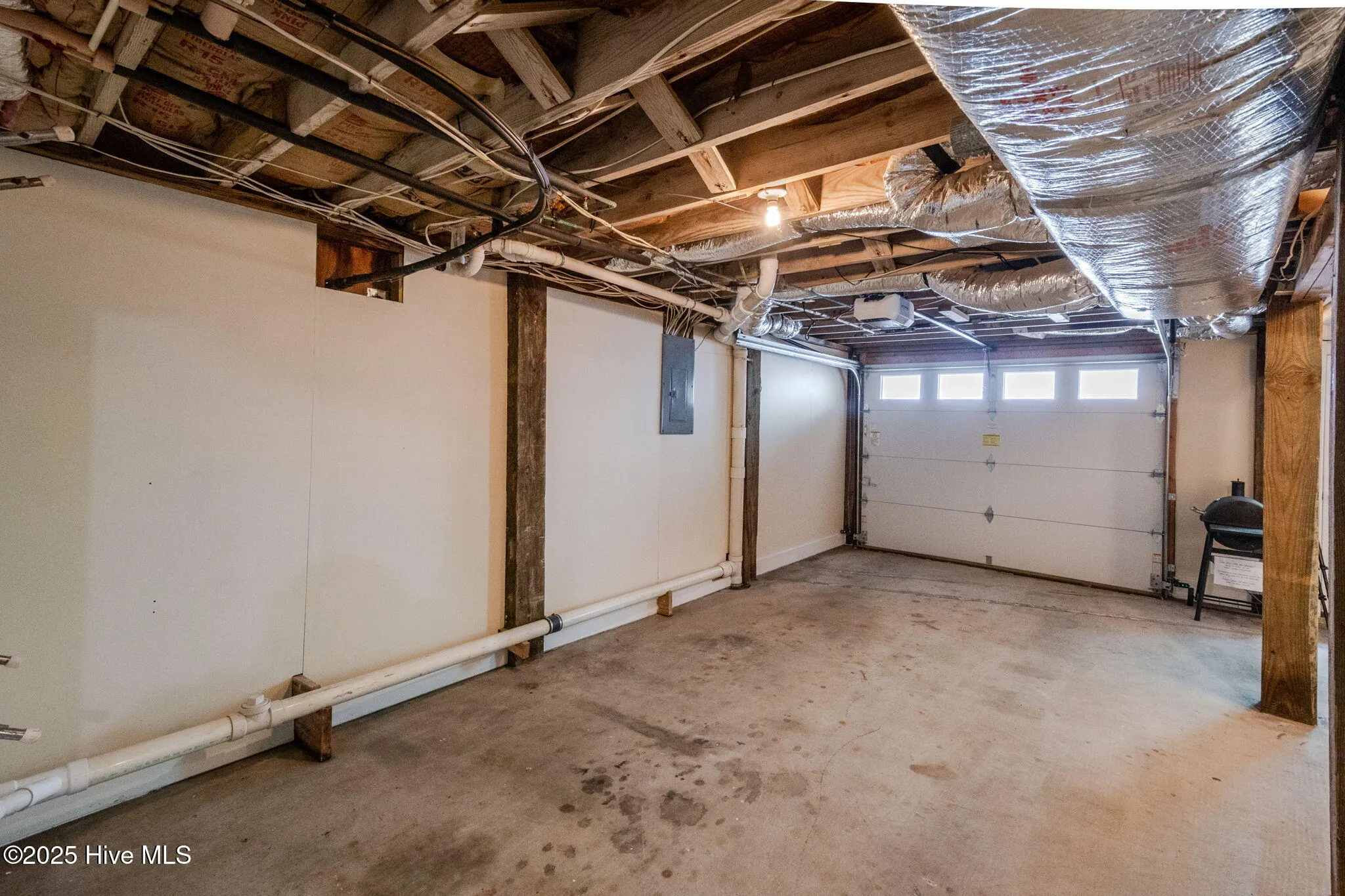 Carolina Beach, North Carolina 28428, United States, 3 Bedrooms Bedrooms, ,2 BathroomsBathrooms,Residential,Active,100422