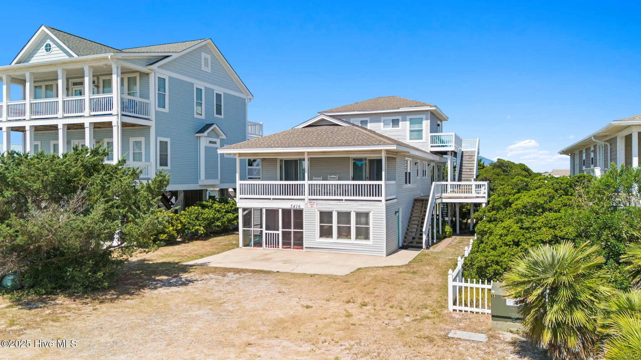Oak Island, North Carolina 28465, United States, 6 Bedrooms Bedrooms, ,4 BathroomsBathrooms,Residential,Active,215548