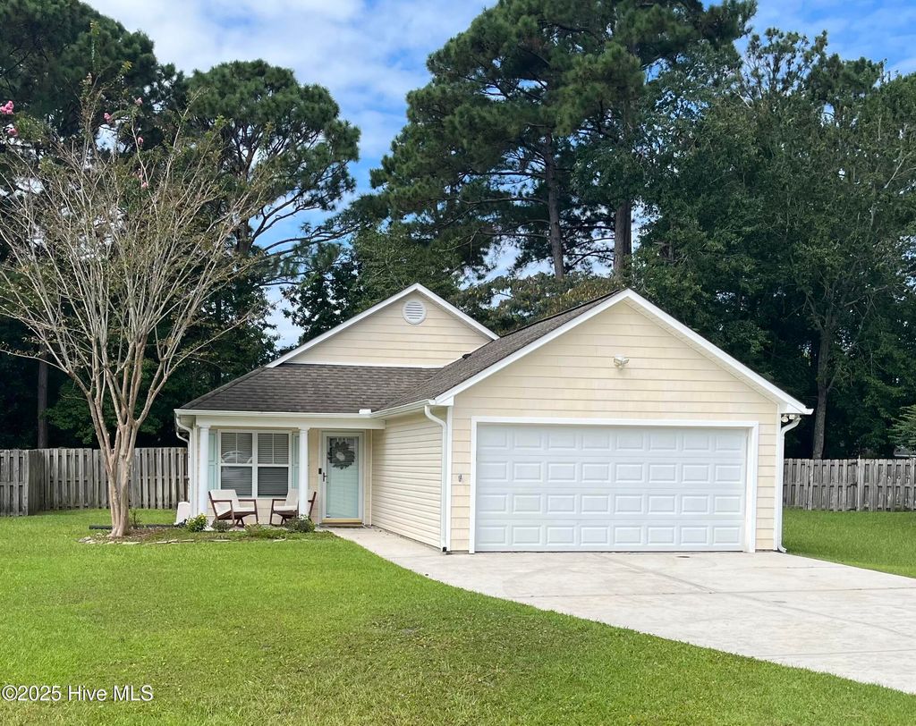 Photo of 131 Holly Tree Lane, Hampstead, NC 28443 (MLS # 100528241)