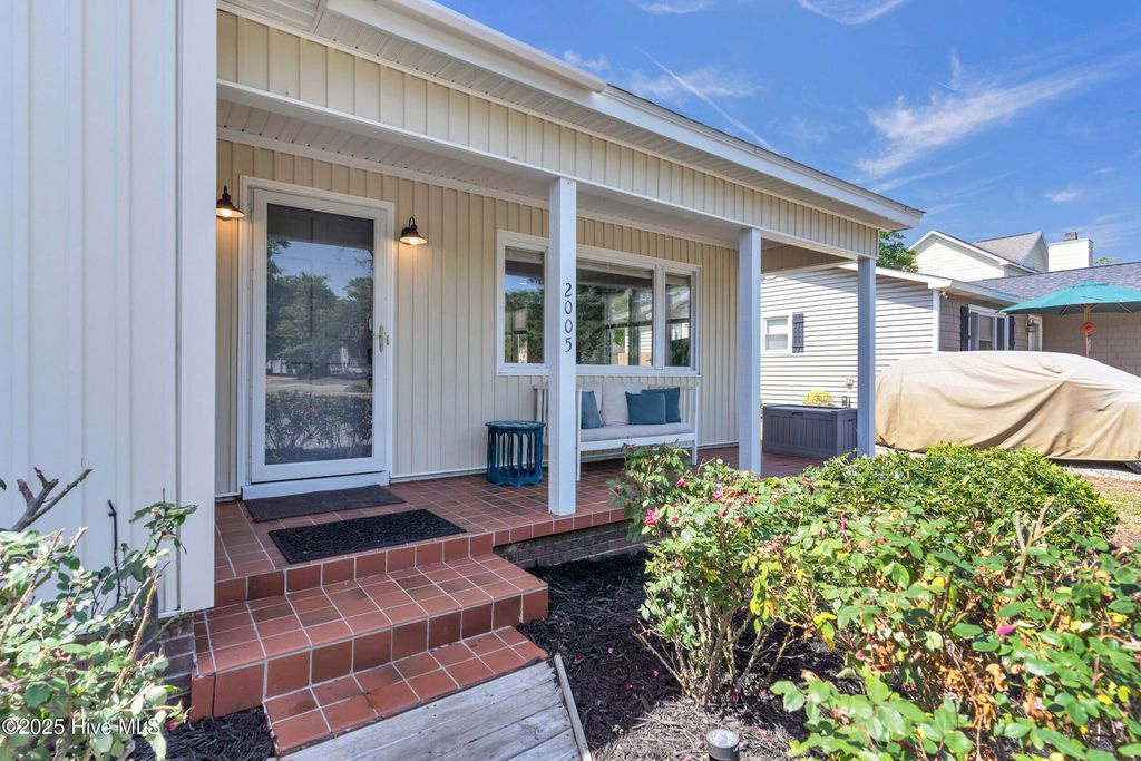 Photo of 2005 E Oak Island Drive, Oak Island, NC 28465 (MLS # 100505255)