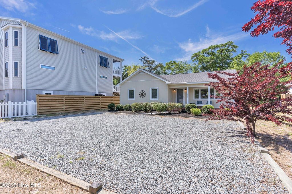 Photo of 2005 E Oak Island Drive, Oak Island, NC 28465 (MLS # 100505255)