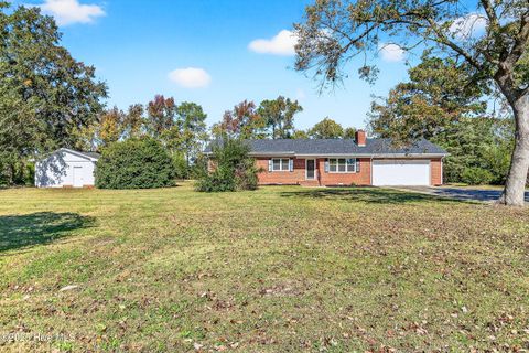 Tiny photo for 165 Thomas Humphrey Road, Jacksonville, NC 28454 (MLS # 100543358)