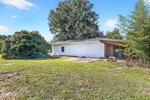 Tiny photo for 165 Thomas Humphrey Road, Jacksonville, NC 28454 (MLS # 100543358)