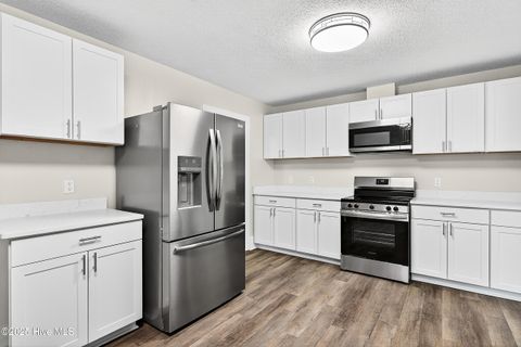 Tiny photo for 165 Thomas Humphrey Road, Jacksonville, NC 28454 (MLS # 100543358)