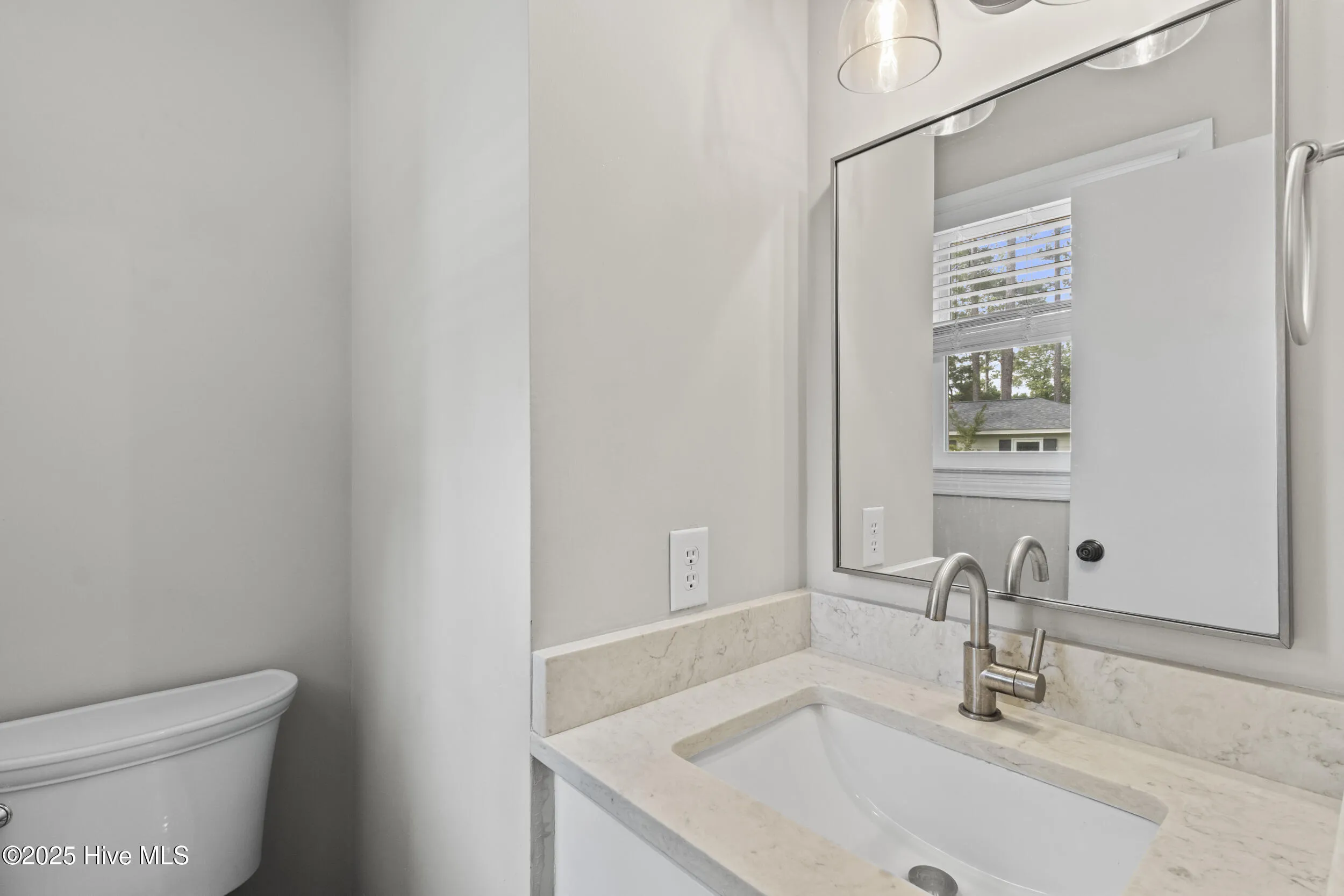 Wallace, North Carolina 28466, United States, 4 Bedrooms Bedrooms, ,3 BathroomsBathrooms,Residential,Active,143135