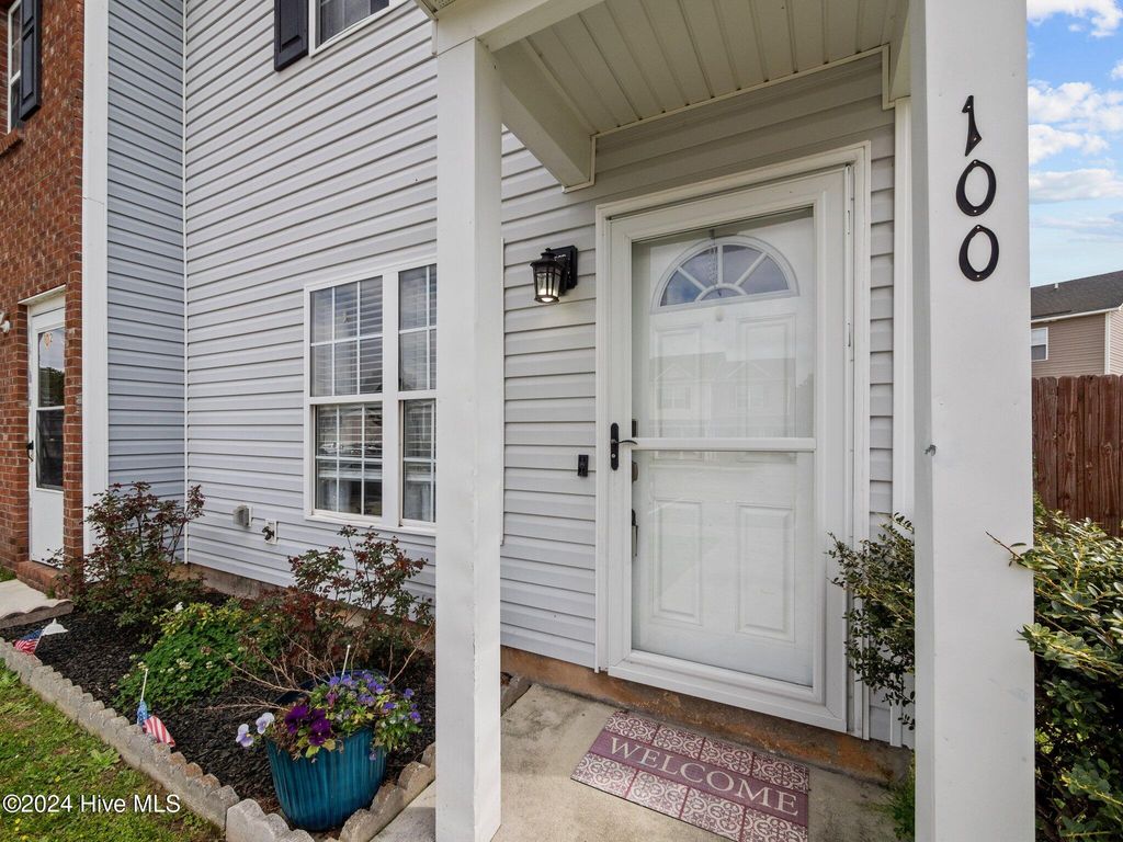 Photo of 100 Pinegrove Court, Jacksonville, NC 28546 (MLS # 100542277)