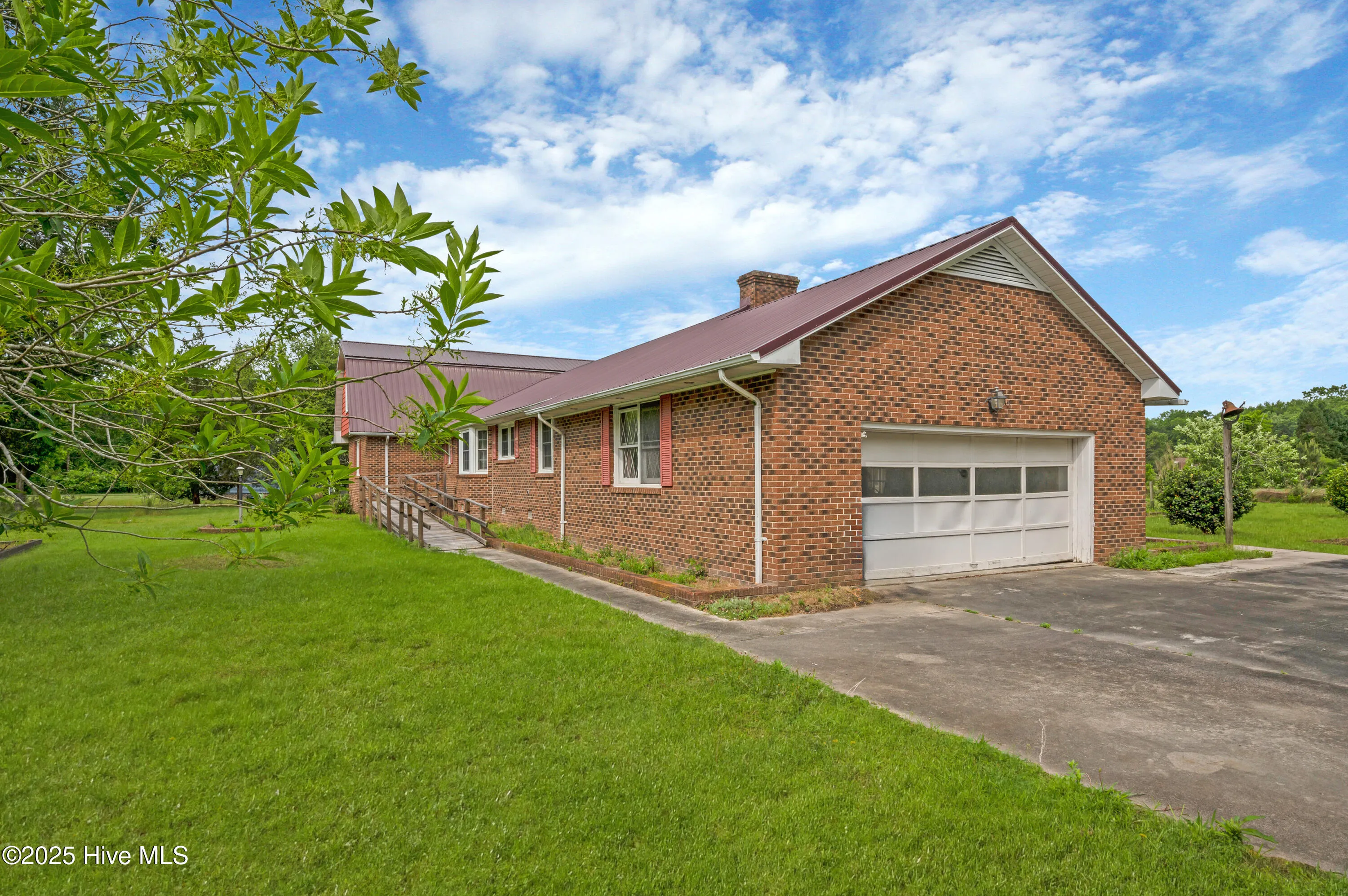 Washington, North Carolina 27889, United States, 4 Bedrooms Bedrooms, ,3 BathroomsBathrooms,Residential,Active,126547