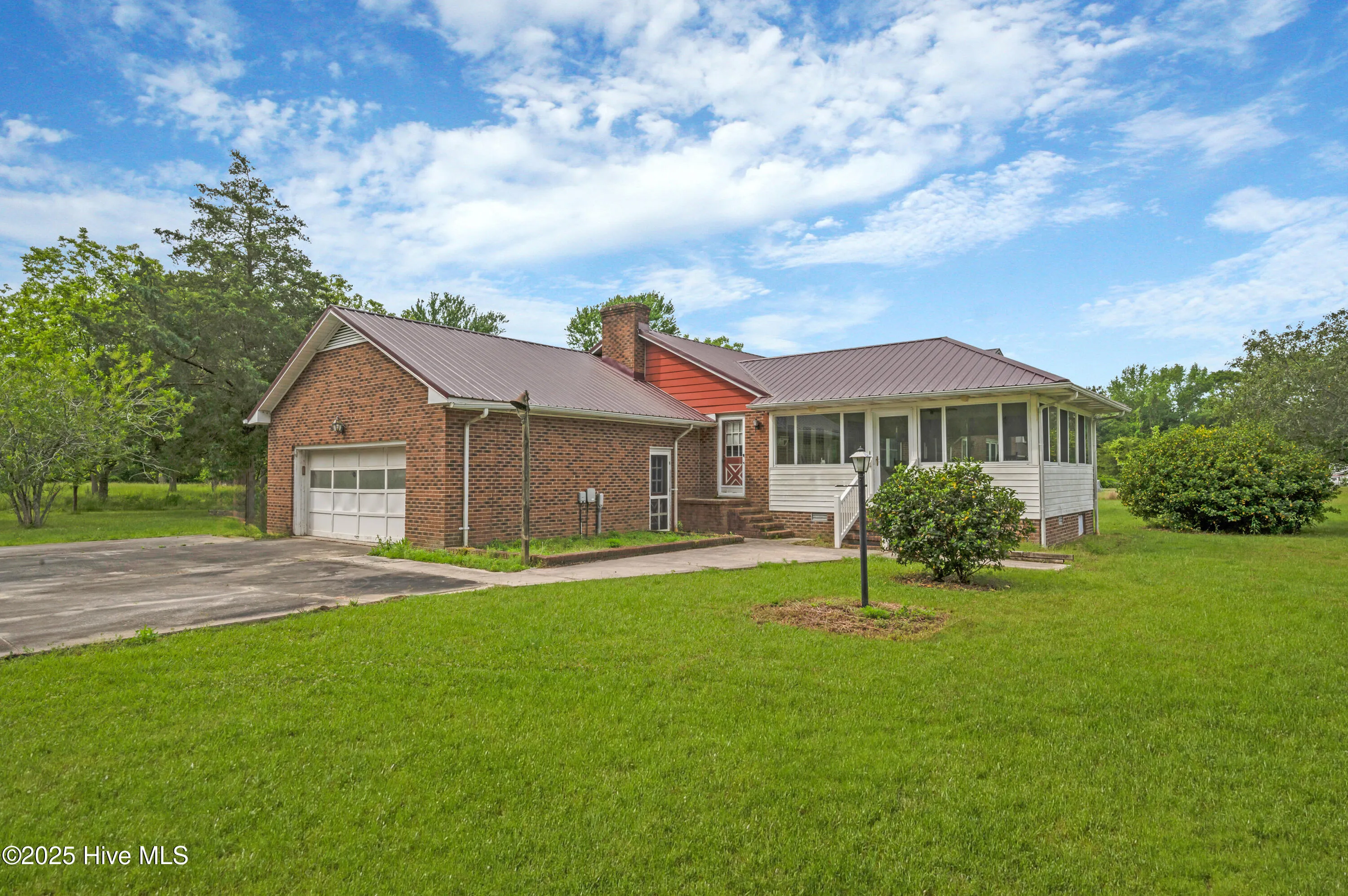 Washington, North Carolina 27889, United States, 4 Bedrooms Bedrooms, ,3 BathroomsBathrooms,Residential,Active,126547