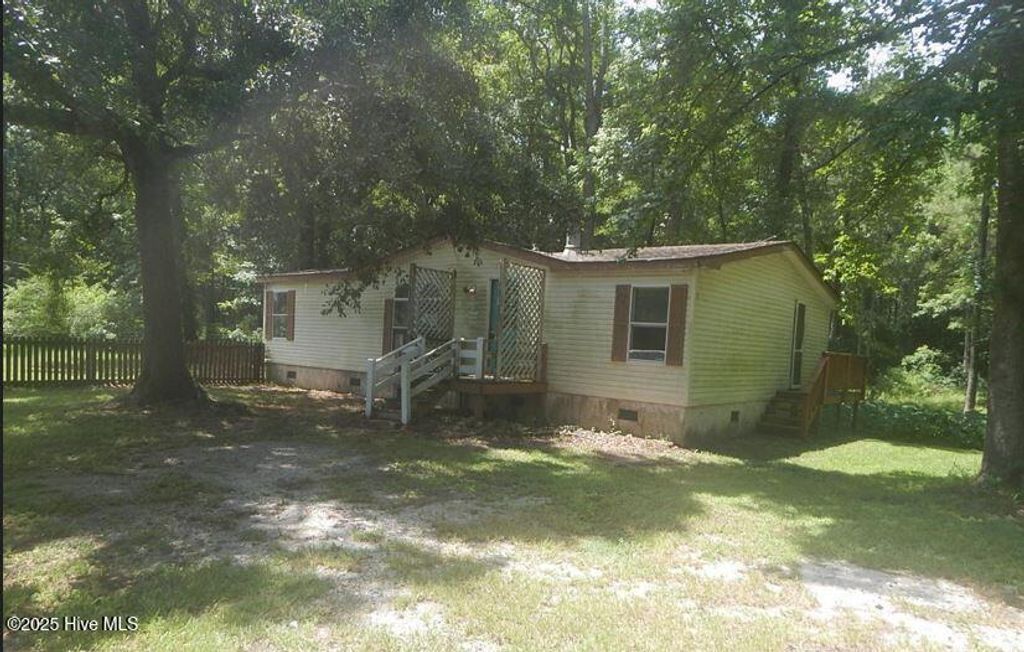 Photo of 1332 Cherrytree Road NE, Winnabow, NC 28479 (MLS # 100520318)