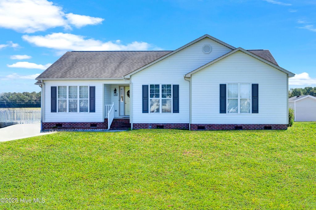 Photo of 520 Huff Drive, Winterville, NC 28590 (MLS # 100535052)