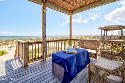 A home in Oak Island