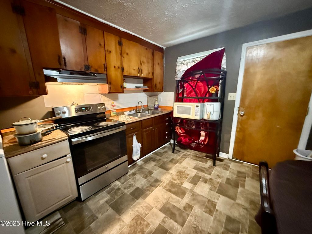 Photo of 210 Calhoun Drive, Wilmington, NC 28412 (MLS # 100530658)