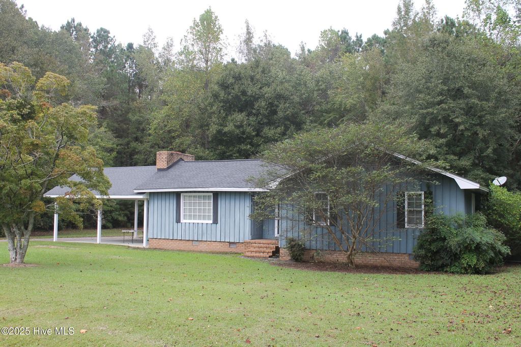 Photo of 674 New Life Church Road, Tabor City, NC 28463 (MLS # 100536189)